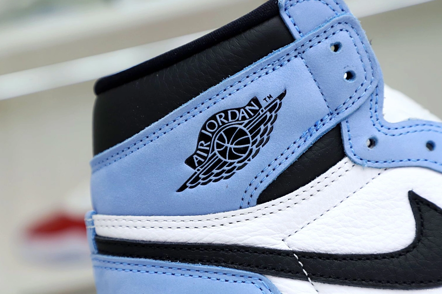 OG RETRO AIR 'UNIVERSITY 1 JORDAN HIGH 1016